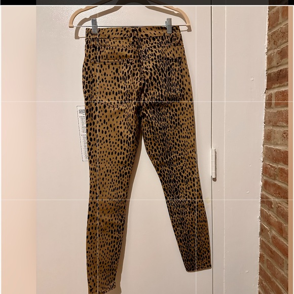 GOOD AMERICAN | mint condition leopard print high rise skinny jeans - Picture 2 of 5